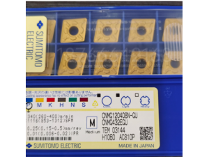 日本住友外圆车削刀片  CNMG120404-GU AC8025P  加工钢件